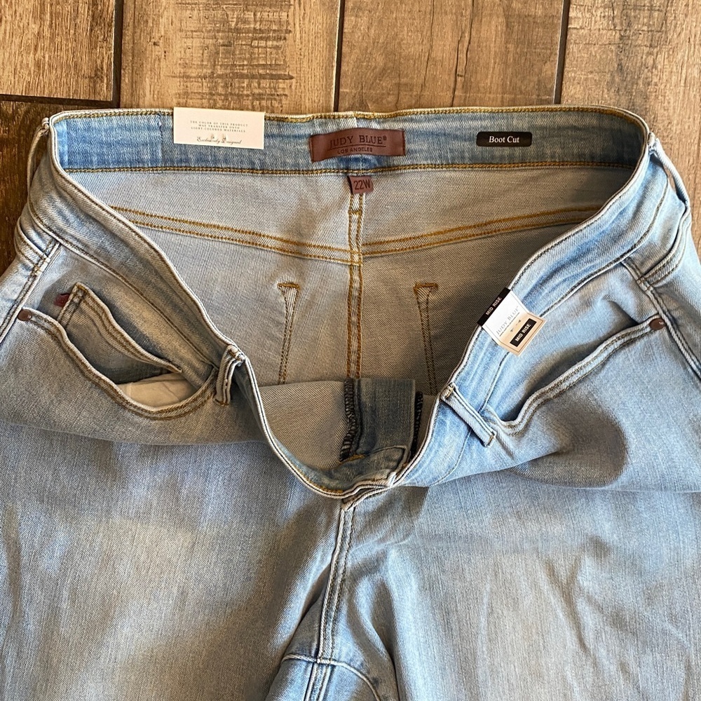 Judy Blue Bootcut Light Blue Boot Cut Leg Jeans 🆕 - Picture 11 of 12
